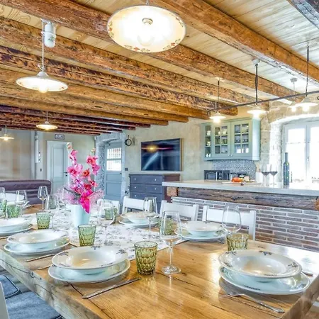 Rustic Kata With Outdoor Pool In Sveti Lovrec *